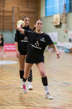 Bild 123 - wBJ SV Henstedt Ulzburg - HSG Holstein Kiel/Kronshagen : Ergebnis: 30:28